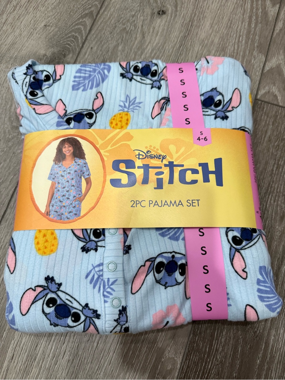 New Stitch 2-Piece Pajama Set (SMALL)